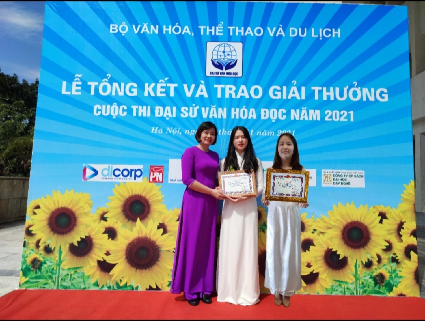 le tong ket va trao thuong